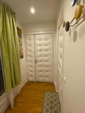 Premium studio 2 minutes walk from Champs-Elysees